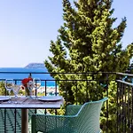 Luna Hotel *