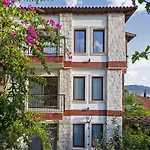 Luna Hotel